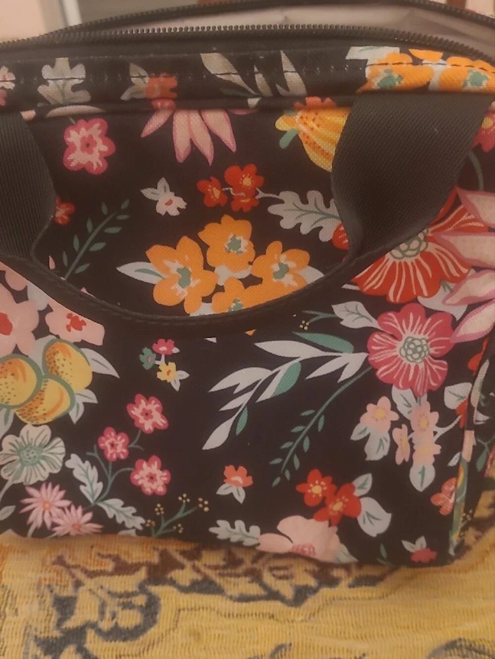 Vera Bradley compact vera